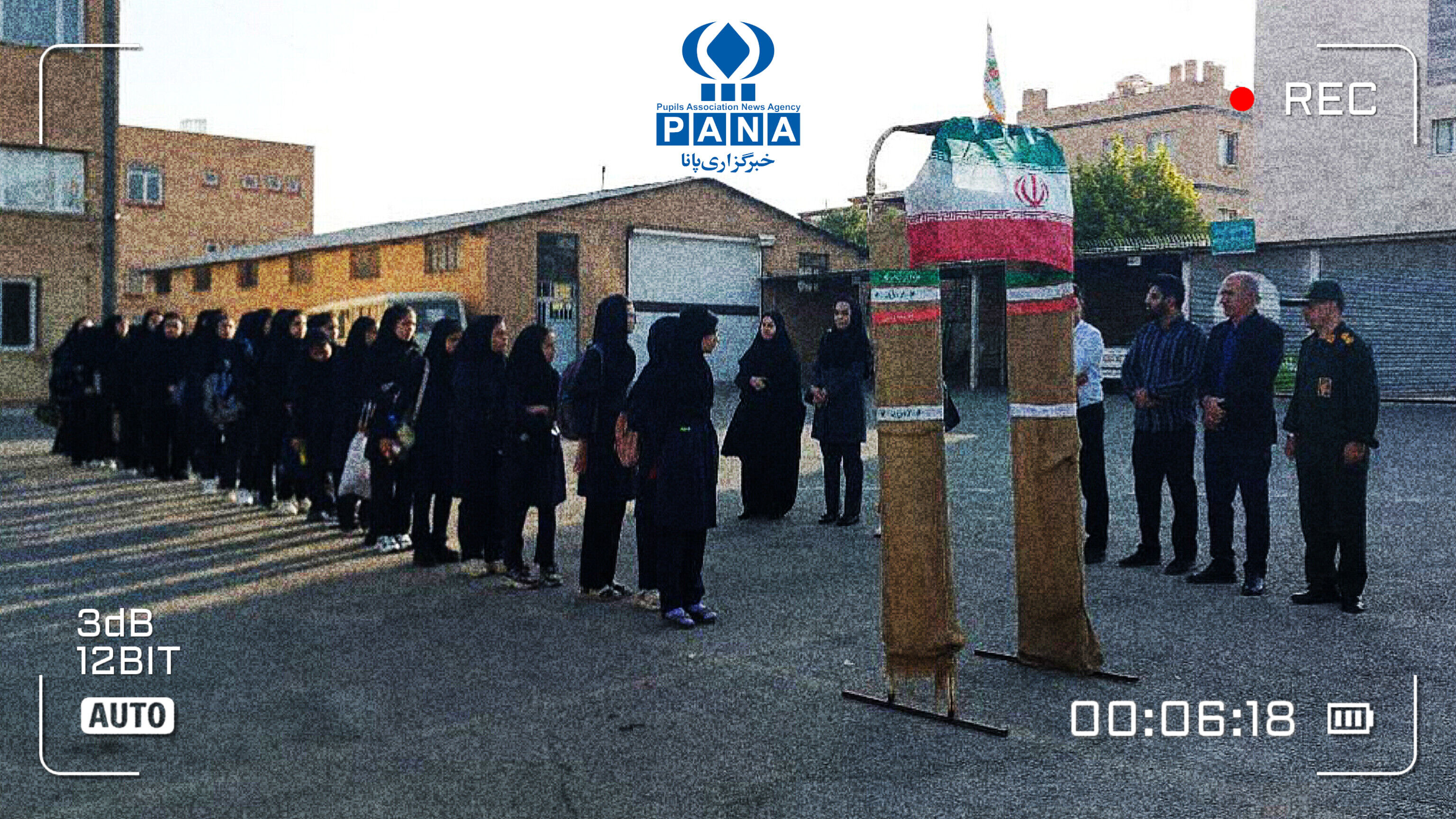 دانش‌آموزان دبیرستان‌های هاجر و چاووش به مسابقات استانی سرود اعزام شدند