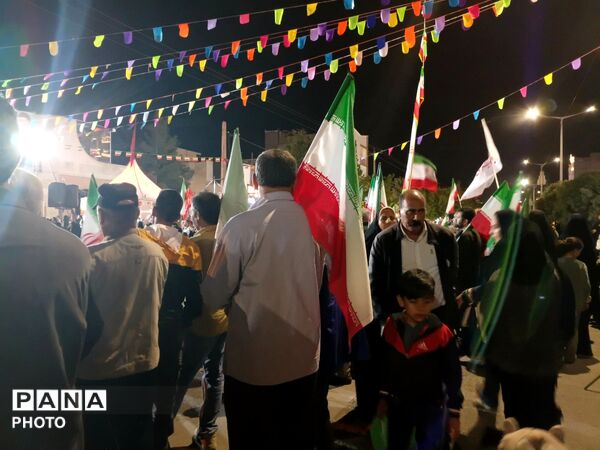 جوش و خروش مردم در شب میلاد امام رضا(ع)