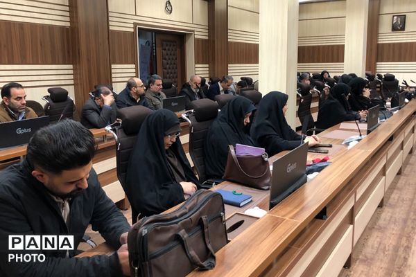 کارگاه توانمندسازی مدیران و معاونین پرورشی مدارس غیر دولتی و افتتاحیه طرح نماد در ناحیه دو شهرری 