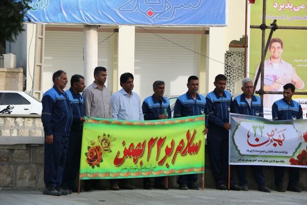 مردم بندرخمیر با حضور یکپارچه در ۲۲ بهمن اقتدار خود را فریاد زدند