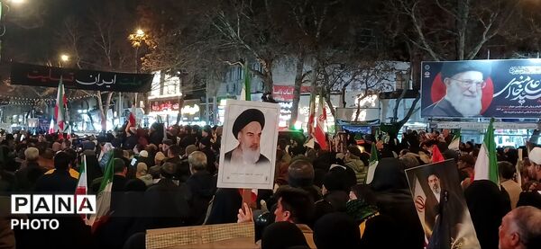 تجمع و راهپیمایی مردم ولایتمدار بجنورد در میدان شهید