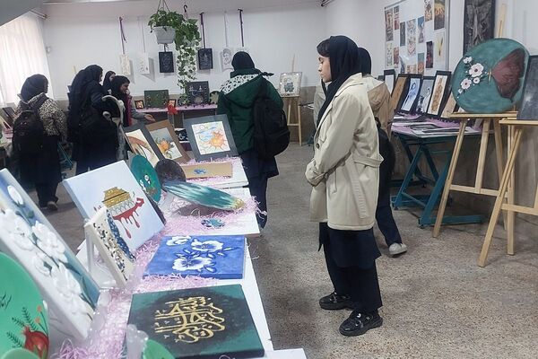 همدلی دانش‌آموزان، اولیاء و معلمان در جشن خلاقیت هنرستان کارآفرینان بهارستان دو