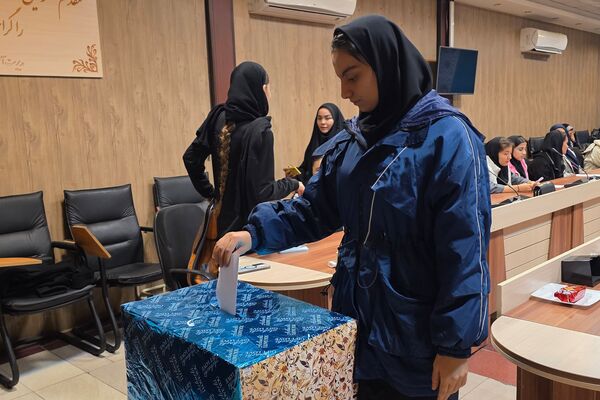 انتخابات انجمن های ورزشی دانش‌آموزی ناحیه دو بهارستان