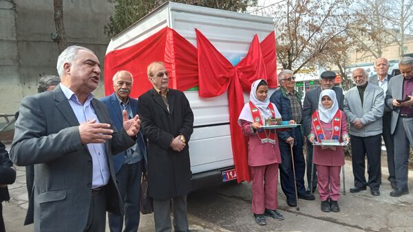 افتتاح کتابخانه سیار روستایی شماره۲ نیشابور باحضورپیشتازان سازمان دانش آموزی درمراسم