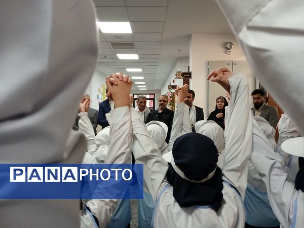 افتتاحیه اتاق بهداشت دبستان امام حسین(ع)