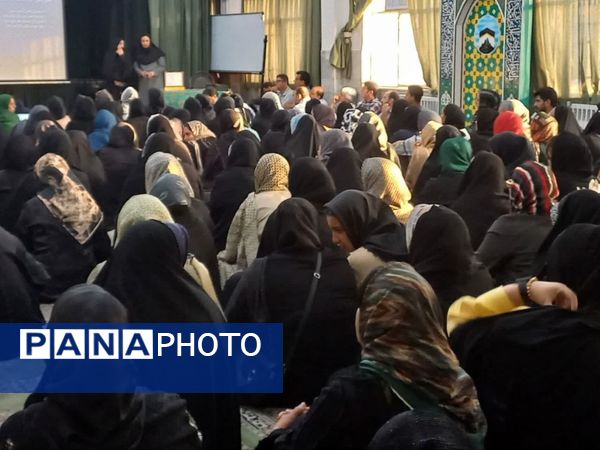 برگزاری انتخابات انجمن اولیا و مربیان در دبستان دخترانه معلم یزد