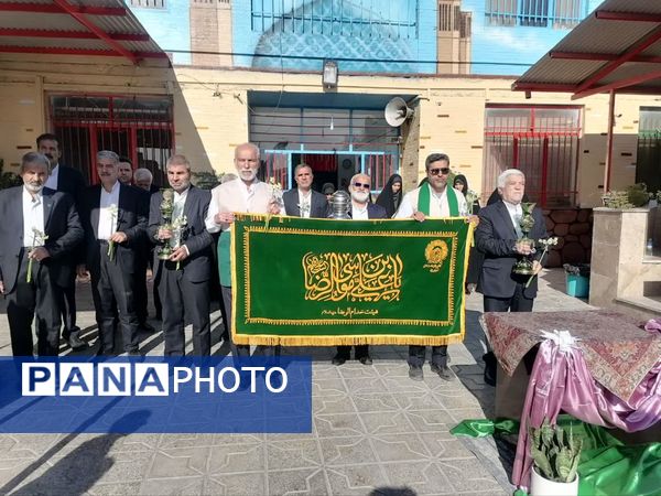 خادمان حرم امام رضا (ع) مهمان دبستان احمد کاظمی یک