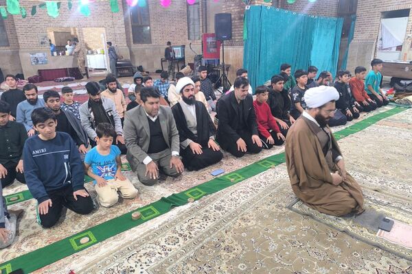 بازدید مسئولان از روند برگزاری اعتکاف دانش‌آموزی؛ تأکید بر تقویت برنامه‌های تربیتی