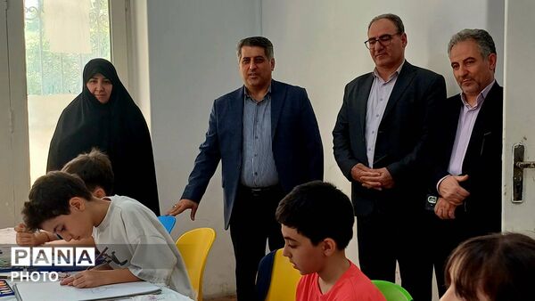 بازدید معاون پرورشی و فرهنگی آموزش و پرورش شهر تهران از پایگاه‌های اوقات فراغت کانون مفتح