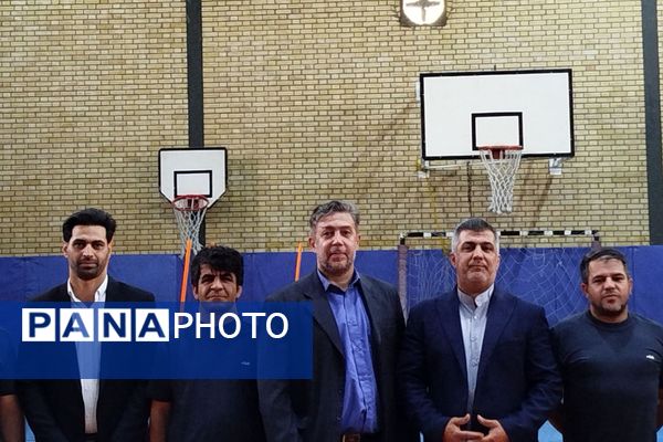 برگزاری آزمون عملی استخدامی تربیت بدنی در سالن فتح المبین ناحیه دو شهرری 