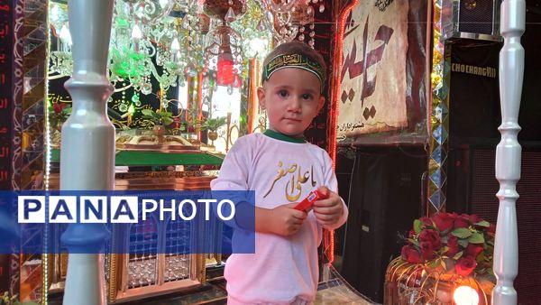 مراسم شیرخوارگان حسینی در حسینیه ولیعصر زرقان 