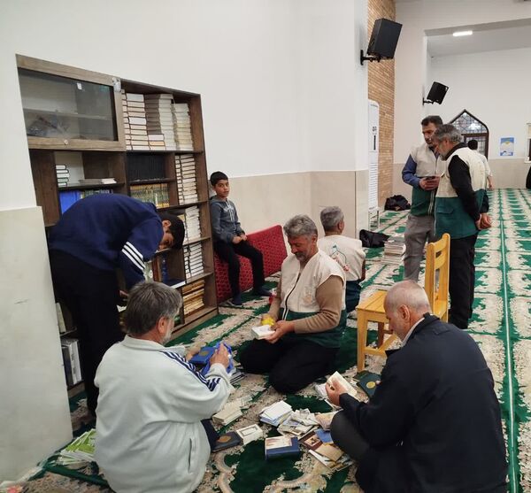 غبار روبی مسجد خاتم النبیین بیرجند به مناسبت فرا رسیدن ماه رمضان 