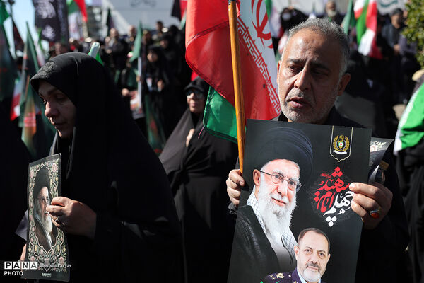 چهلمین روز شهادت رهبر شهید انقلاب اسلامی - تهران