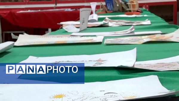 نمایشگاه هنرهای تجسمی امید فردا در دبیرستان دخترانه معلم (دوره اول متوسطه)