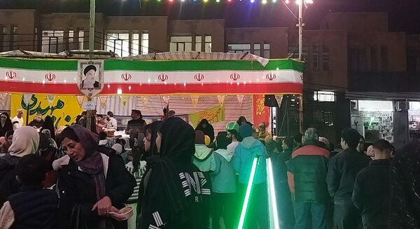 گذری بر موکب های پذیرایی مهدیه در شب میلاد حضرت مهدی (ع)