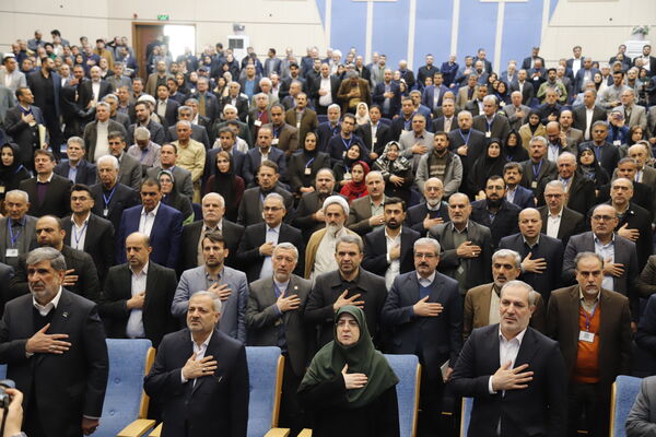 تکریم سازندگان فردای ایران