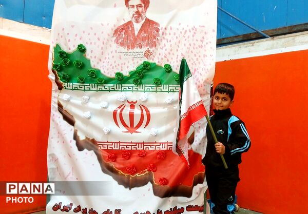 نمایش همبستگی دختران ورزشکار جعفرآباد در جشن بزرگ غدیر