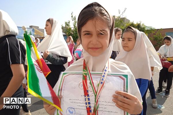 المپیاد ورزشی در دبستان بنی‌هاشمی رباط‌کریم