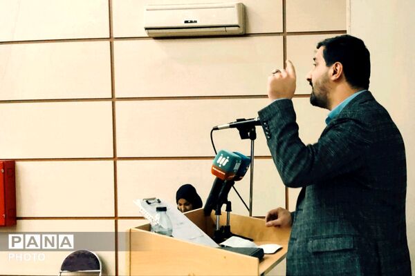 عصر شعر غدیر نصیرشهر با حضور شاعران کشور