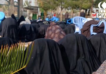  حضور اهالی روستای صرم قم در نماز عید فطر