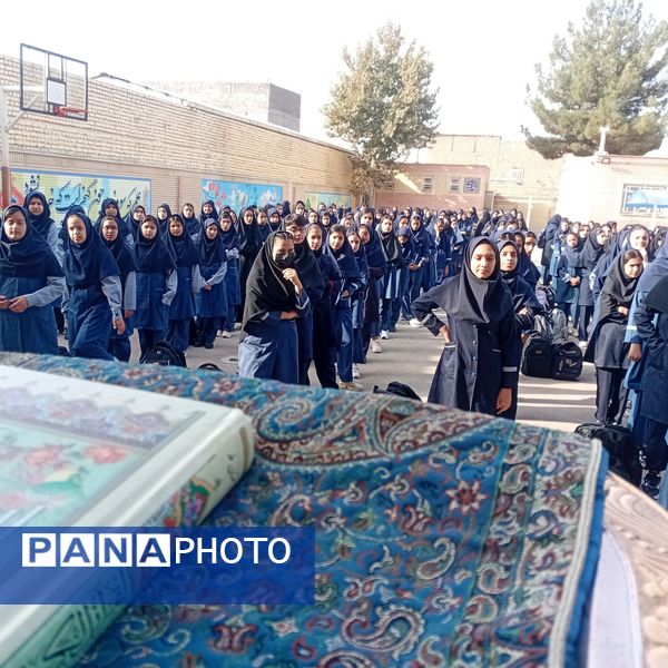 آیین بزرگداست میلادحضرت زینب(س) و روز پرستار در دبیرستان وکیلی ۶۶ نیشابور