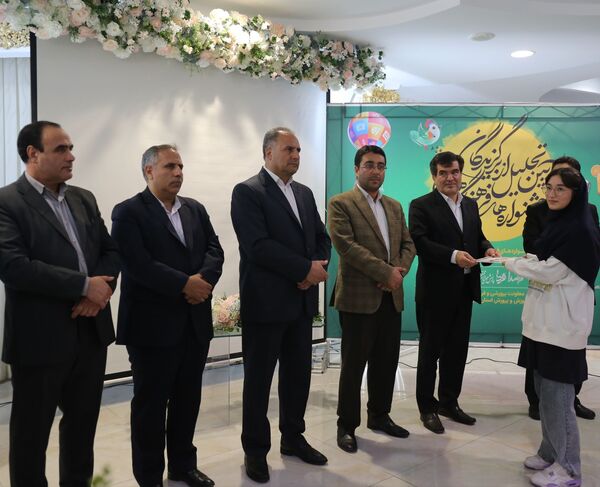 آیین تجلیل از برگزیدگان جشنواره‌های فرهنگی و هنری شمال‌غرب کشور در تبریز