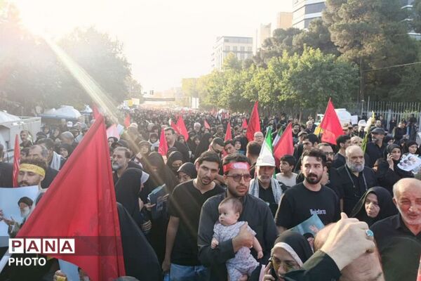 مراسم وداع و بدرقه آقای شهید ایران در مصلی امام خمینی (ره)