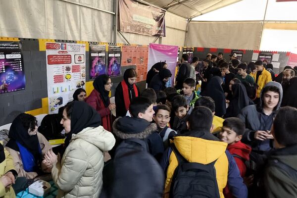حضور دانش‌آموزان رودهن در «سومین دوره کشوری دستاوردهای پژوهشی و فناورانه دانش‌آموزی دانوا» در پردیس 