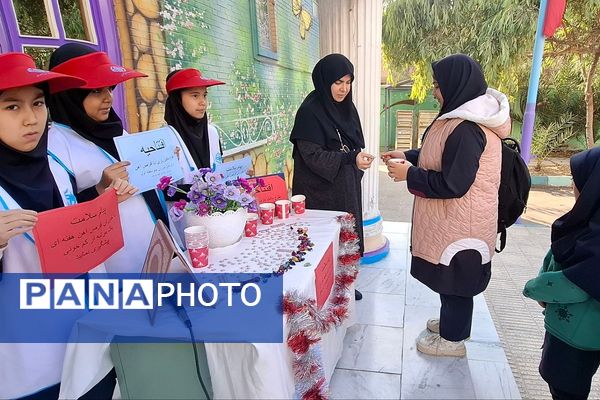 آغاز طرح مکمل یاری با آهن و ویتامین دی در مدارس کهریزک