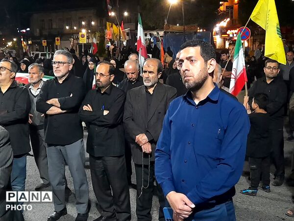 مراسم وداع با شرکت کنندگان مراسم تشییع در رودسر