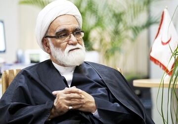 نماینده رهبری در هلال احمر: ملت ایران تسلیم‌شدنی نیست