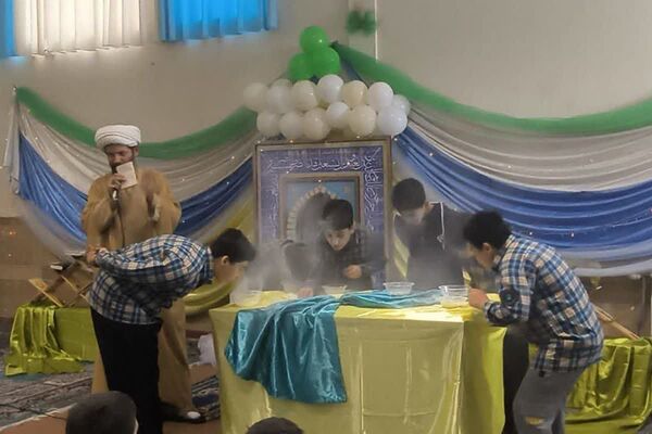 طنینِ نیایش در مدرسه