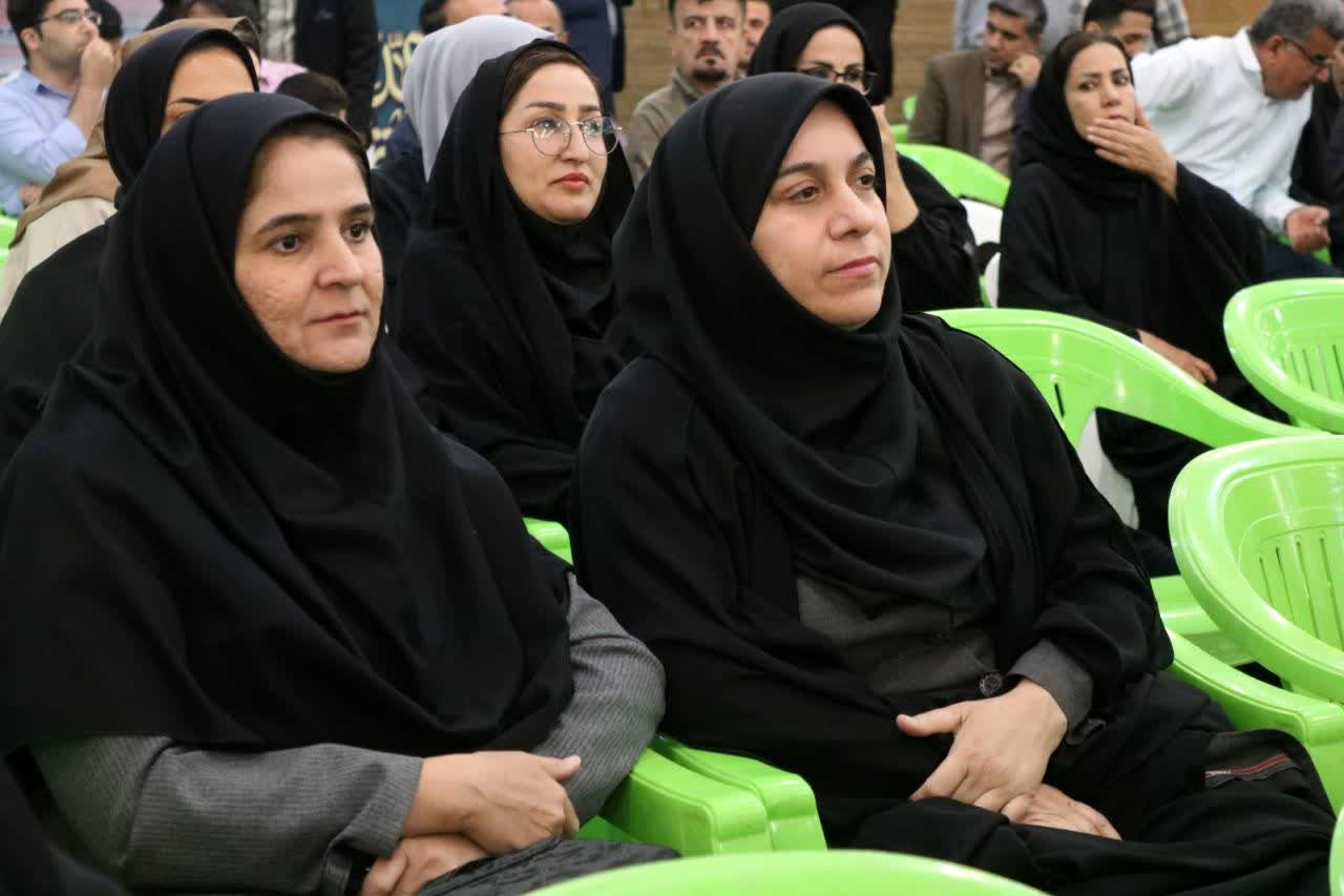 گردهمایی عیدانه فرهنگیان پیشکسوت و شاغل در لامرد