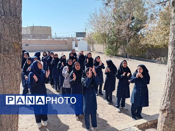 جشن میلاد حضرت زینب (س) در دبیرستان مادرمهربان خلیل آباد