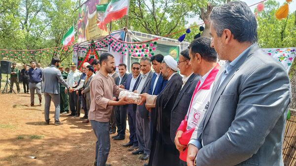 جشن باشکوه بزرگداشت مقام معلم در شهرستان مارگون