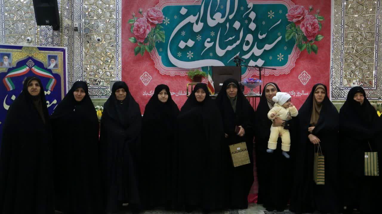 همایش بانوان بهشتی به‌مناسبت میلاد دخت نبی اکرم در آستان مقدس امام زاده بی‌بی سکینه 