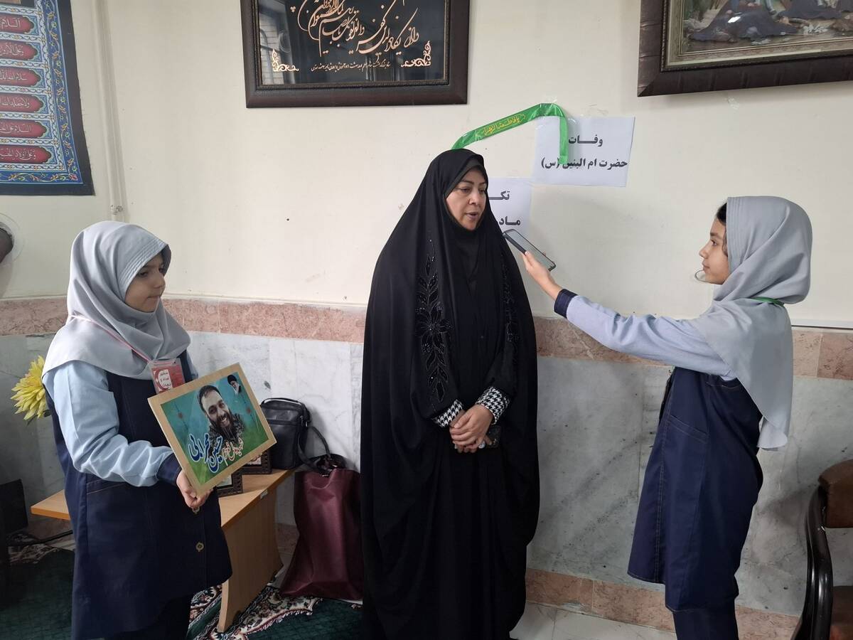 روایتگری زندگی  شهدا از زبان خواهر شهید محرابی دبستان میثاق ناحیه سه