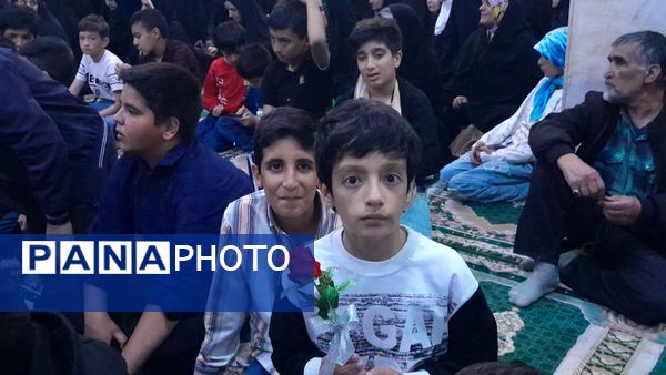 عطر رضوی در شهر بن پیچید