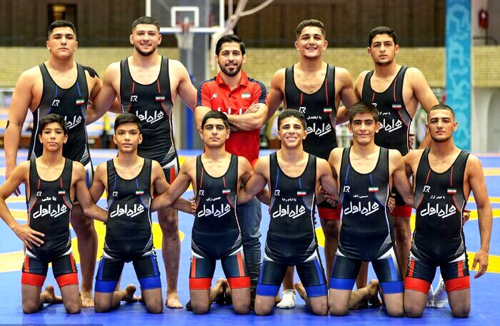 اردوی ببرهای نوجوان ایرانی در پایگاه کشتی جهان