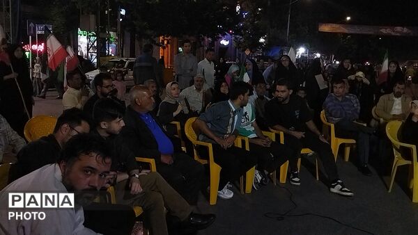 کافه گفتگو حسینیه امام در هشتاد و هشتمین شب از اجتماعات مردمی 
