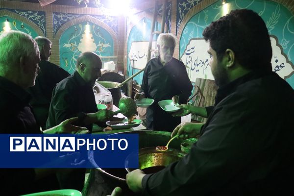 پخت شله مشهدی به مناسبت شب عاشورا 