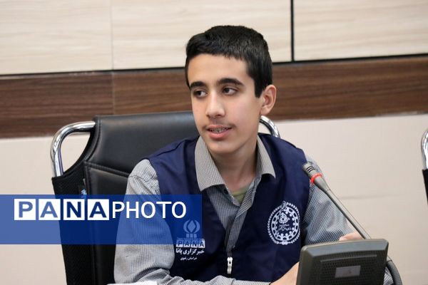 تجلیل از خبرنگاران برتر ناحیه دو مشهد با حضور مسئولان استانی