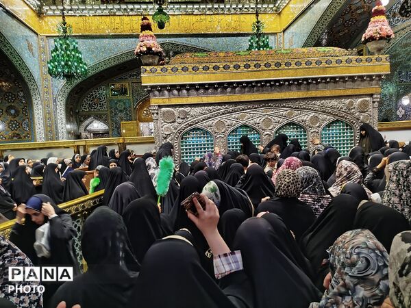 مراسم یادبود شهدا و دهه کرامت در حرم مطهر رضوی 