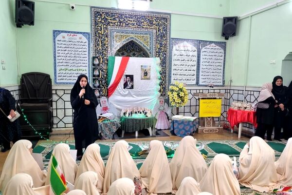 جشن تکلیف دانش آموزان پایه سوم دبستان شاهد  سجادی در امامزاده محروق 