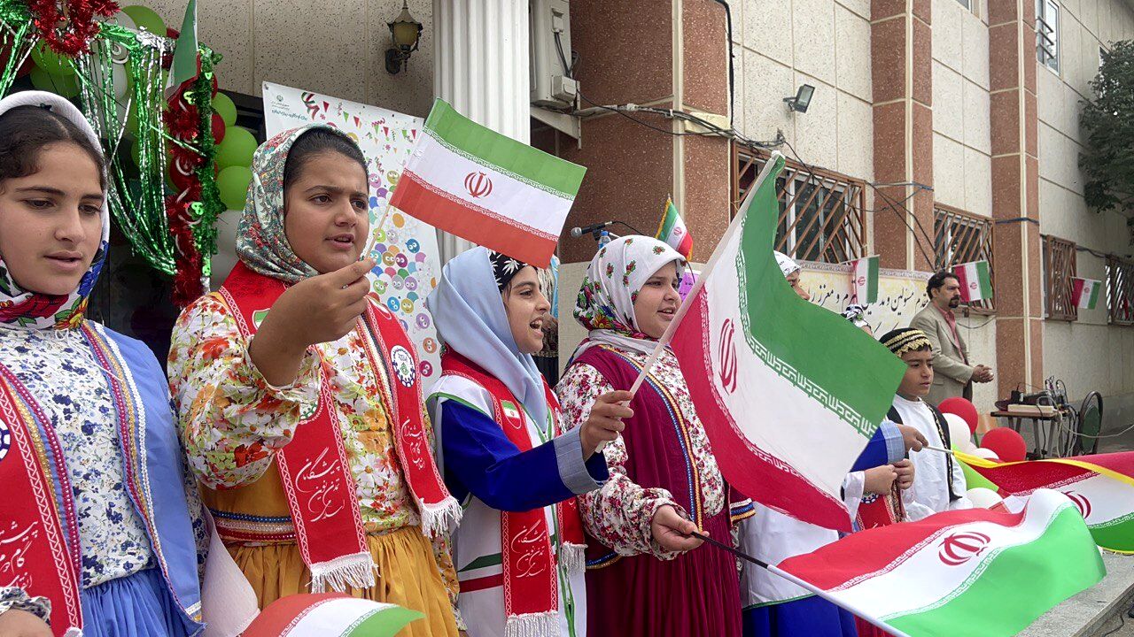 برگزاری جشن غنچه‌ها در آمل 
