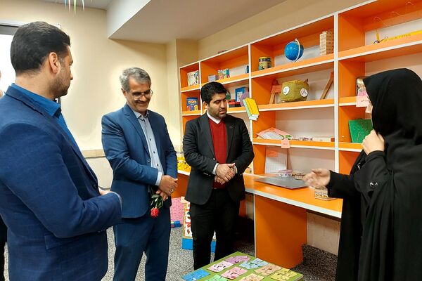 افتتاحیه اتاق بازی و یادگیری دبستان دخترانه مهرنگار باقرشهر 