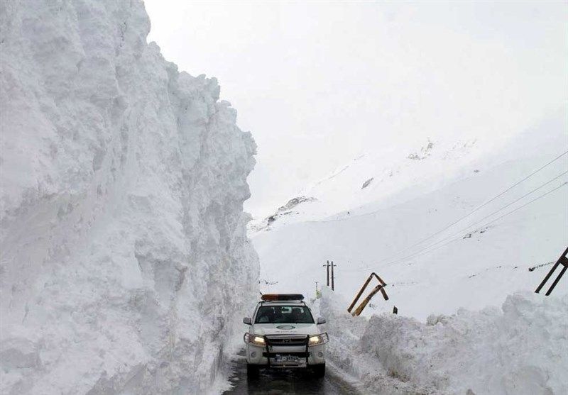 ریزش بهمن در روستای آلواتان با یک فوتی و یک مفقودی