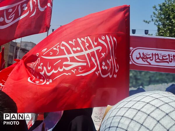 قاب هایی از لحظات وداع با آقای شهید