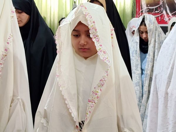 اولین روز اعتکاف دانش‌آموزان در فاروج 
