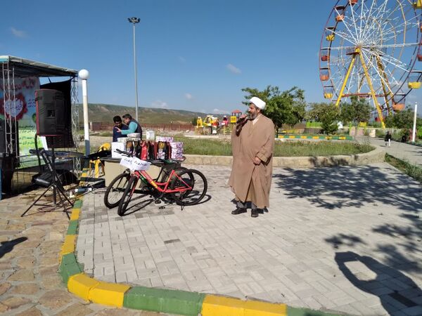 همایش پیاده‌روی خانوادگی و جشن میلاد دهه کرامت در شهرستان راز و جرگلان
